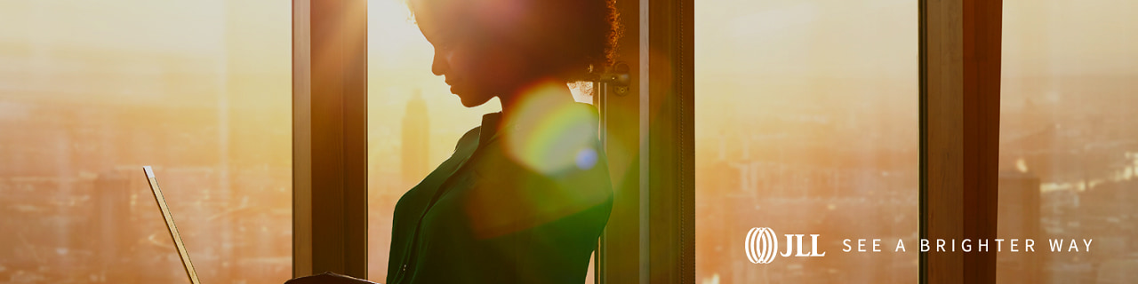 งาน,หางาน,สมัครงาน %Jones Lang LaSalle Thailand